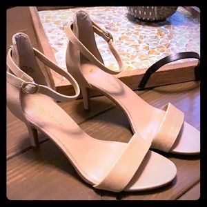 Kelly & Katie taupe heels